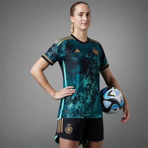 uniforme alemania femenil